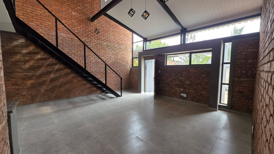 To Let 3 Bedroom Property for Rent in Flamwood North West